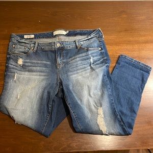 Torrid distressed boyfriend jeans 18